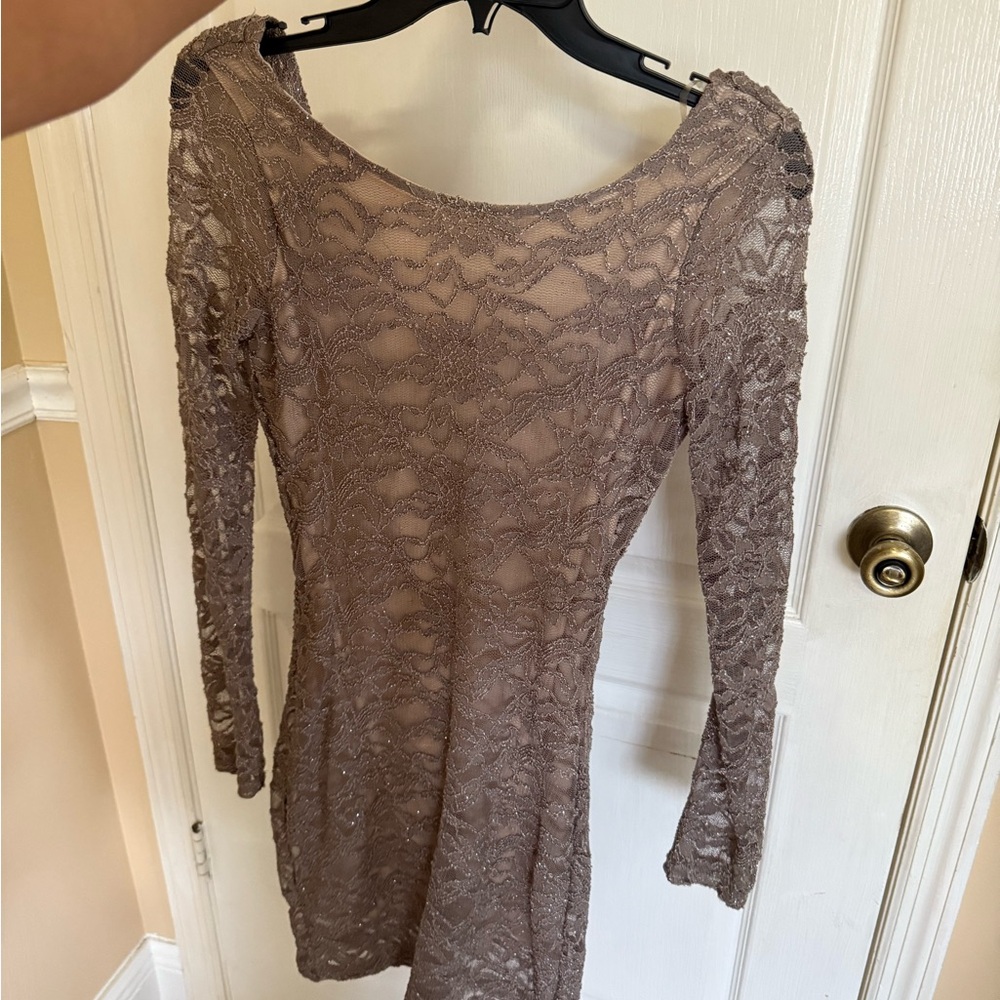 Emerald Sundae Gold Bell Sleeve Bodycon Dress